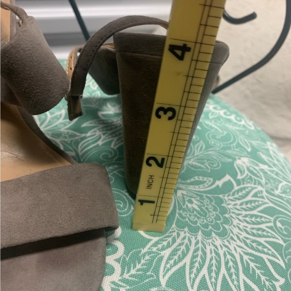 Banana Republic Suede Sandals - Picture 6 of 6